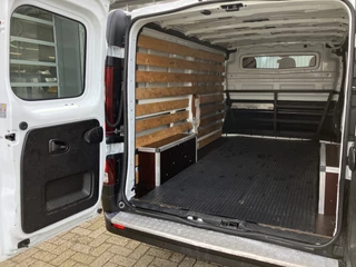 Opel Vivaro – thumbnail 23