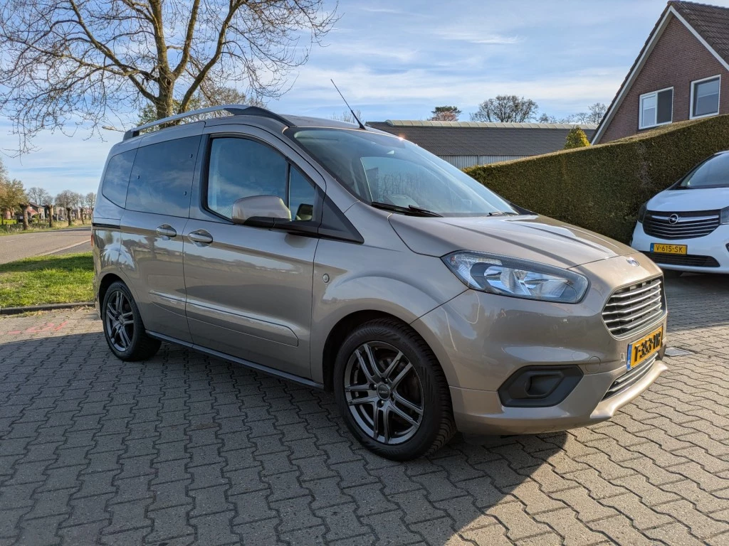 Ford Tourneo Courier – foto 7