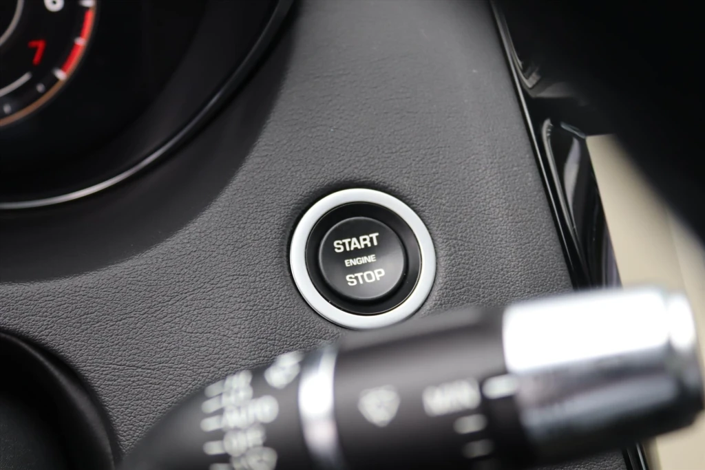 Jaguar E-PACE – foto 43