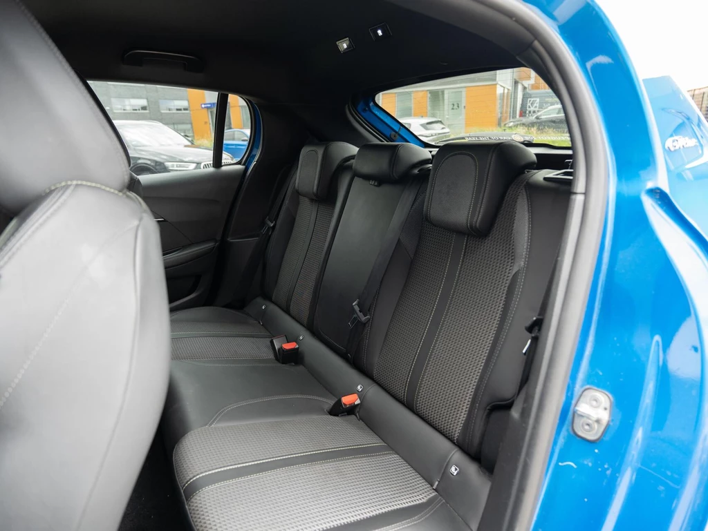 Peugeot 208 – foto 33