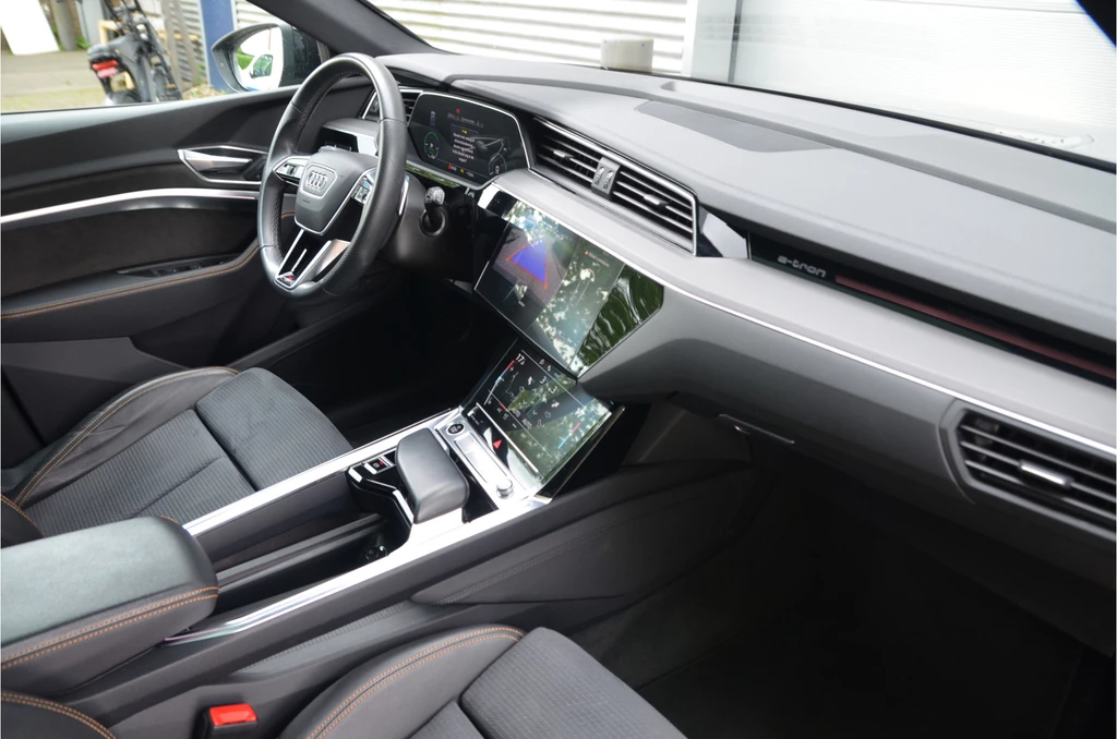 Audi e-tron – foto 12