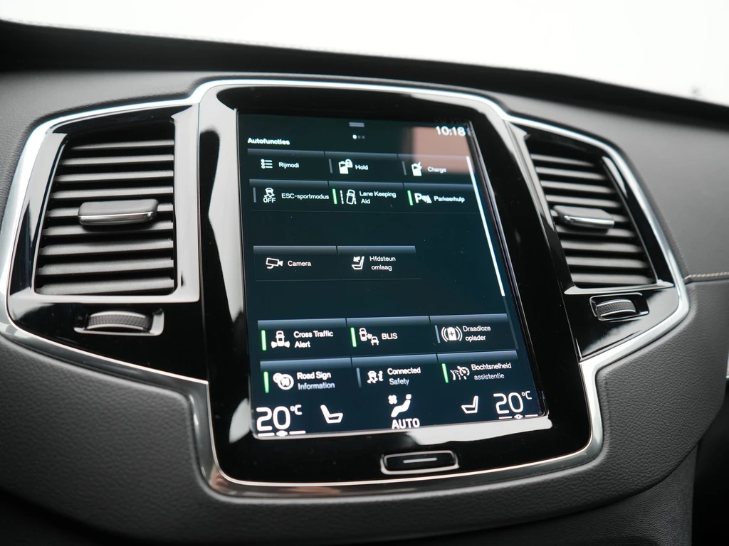 Volvo XC90 – foto 32