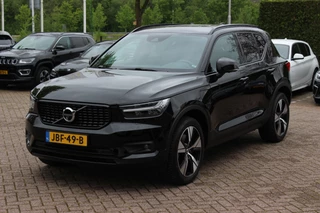 Volvo XC40 – thumbnail 1
