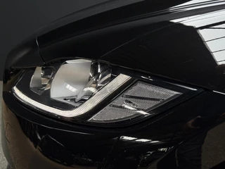 Jaguar F-PACE – thumbnail 12