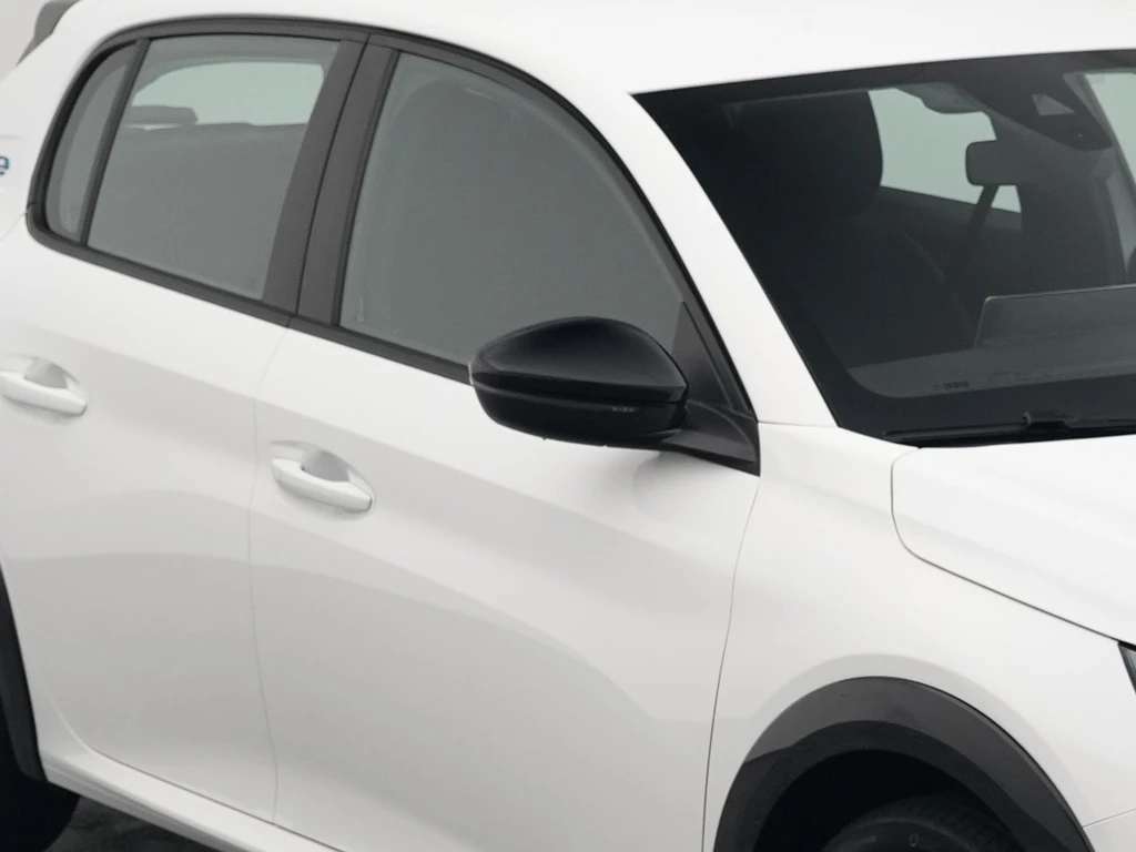 Peugeot e-208 – foto 32