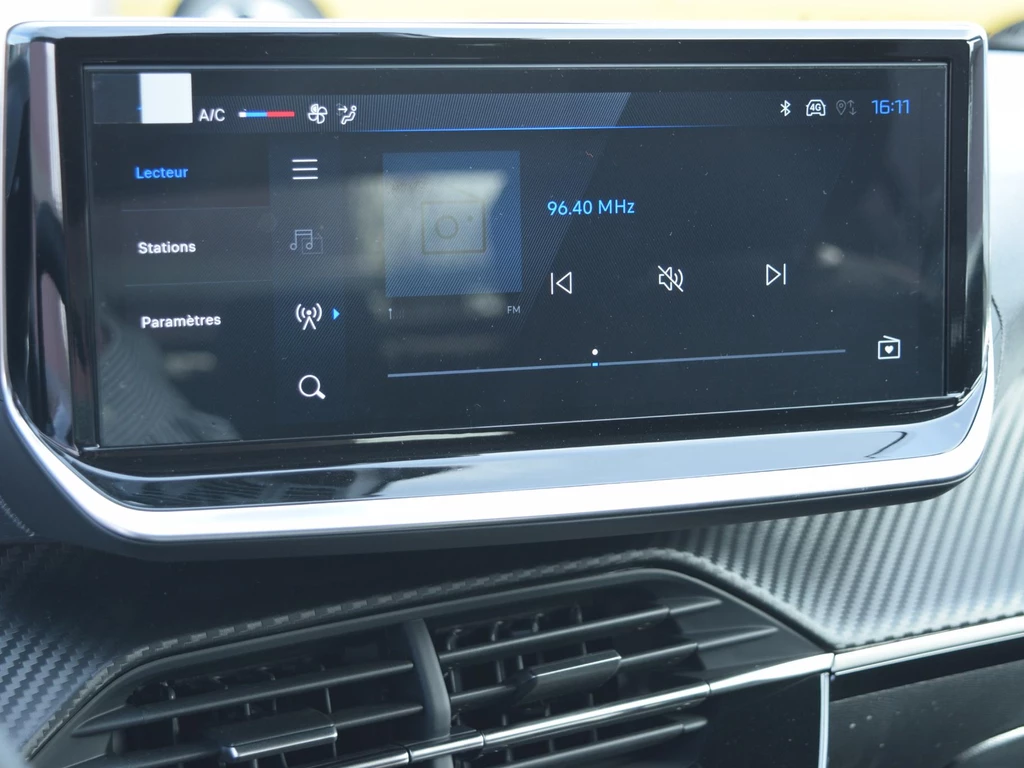 Peugeot 208 – foto 11