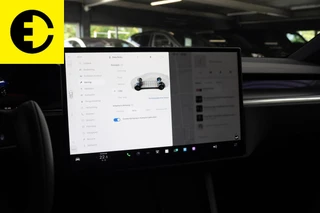 Tesla Model X – thumbnail 32