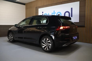 Volkswagen Golf – thumbnail 2
