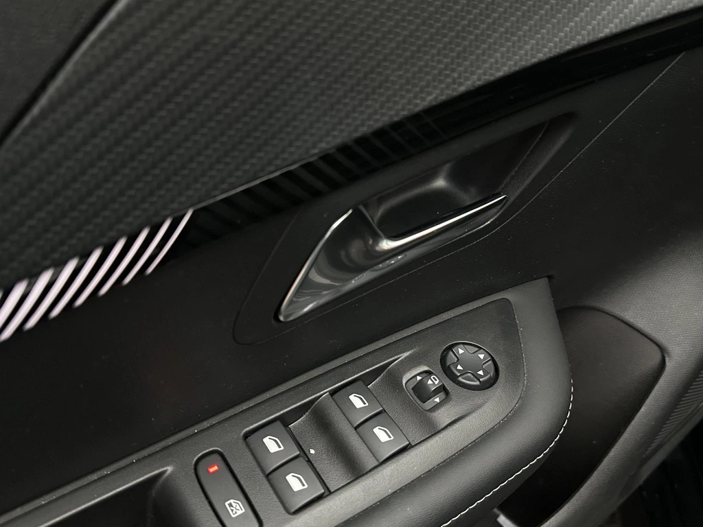 Peugeot 208 – foto 23