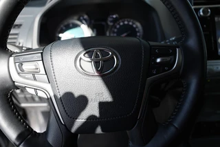 Toyota Land Cruiser – thumbnail 19