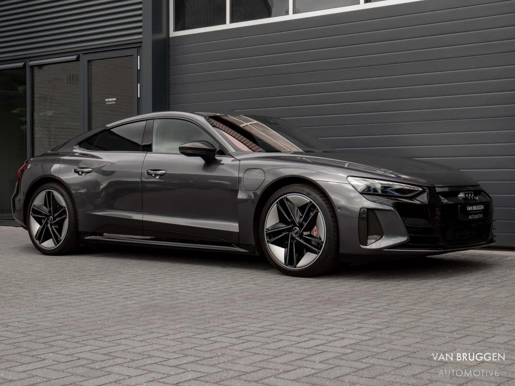 Audi e-tron GT – foto 11