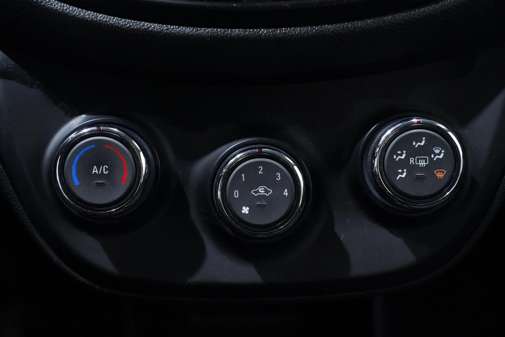 Opel KARL – foto 26