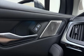 Jaguar I-PACE – thumbnail 23