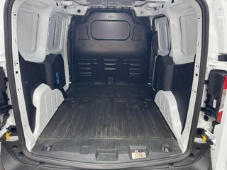 Ford Transit Courier – thumbnail 7