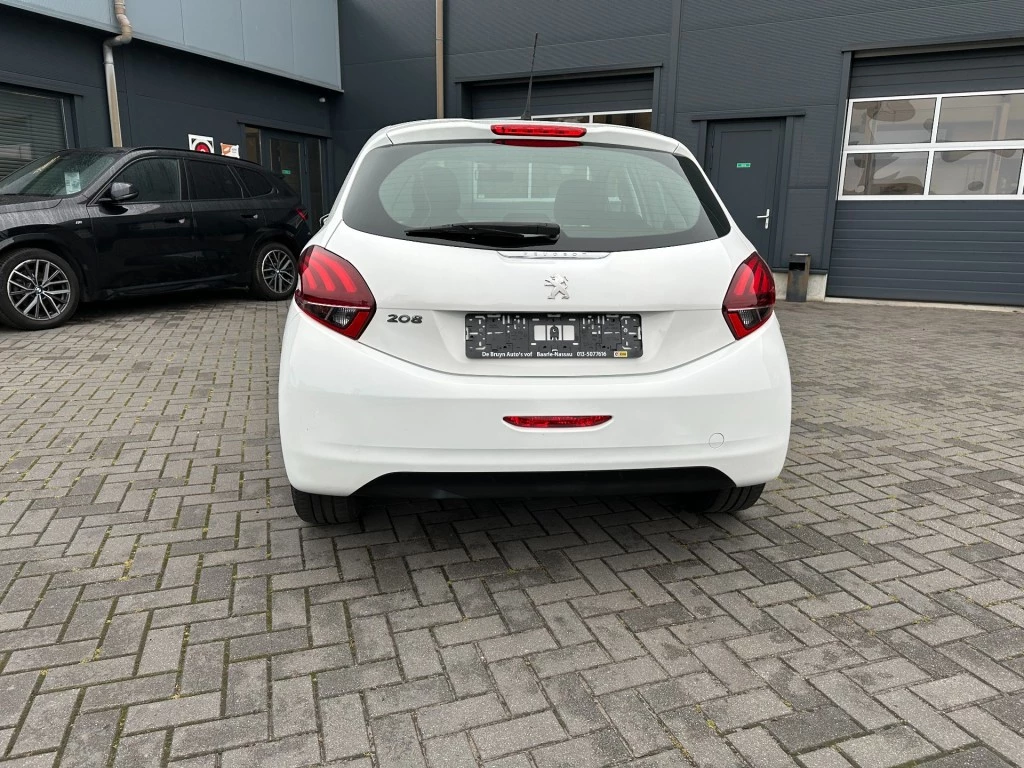 Peugeot 208 – foto 3