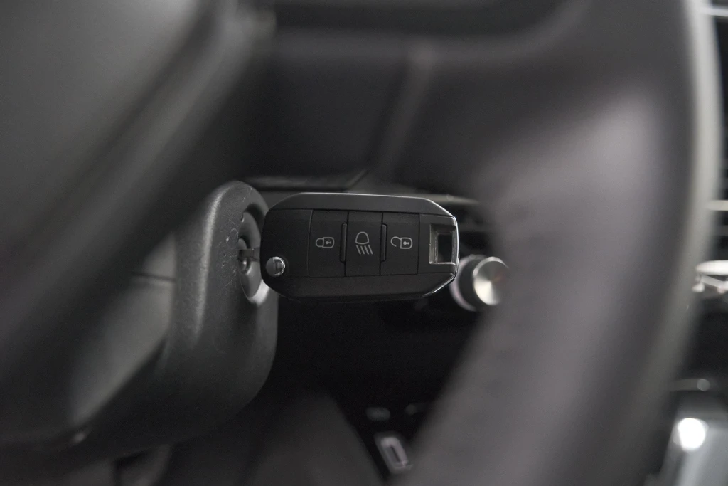 Peugeot 208 – foto 23
