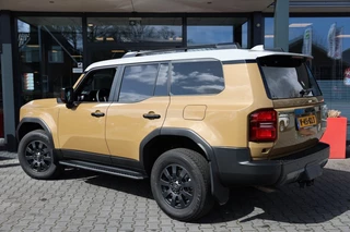 Toyota Land Cruiser – thumbnail 3