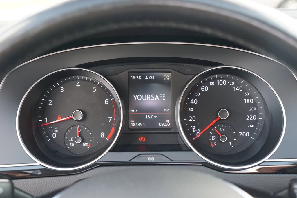 Volkswagen Passat – foto 19
