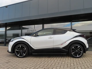 Toyota C-HR – thumbnail 2
