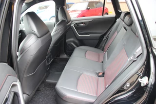 Toyota RAV4 – thumbnail 12