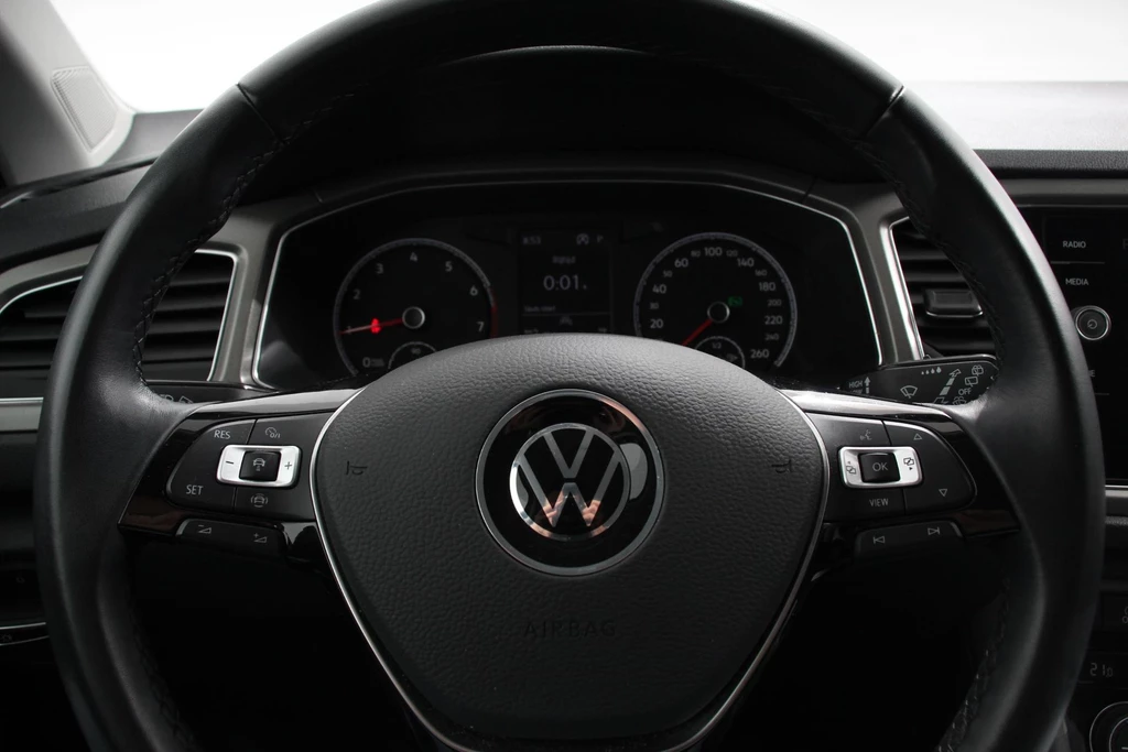 Volkswagen T-Roc – foto 12