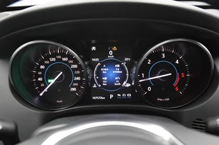 Jaguar F-PACE – thumbnail 26