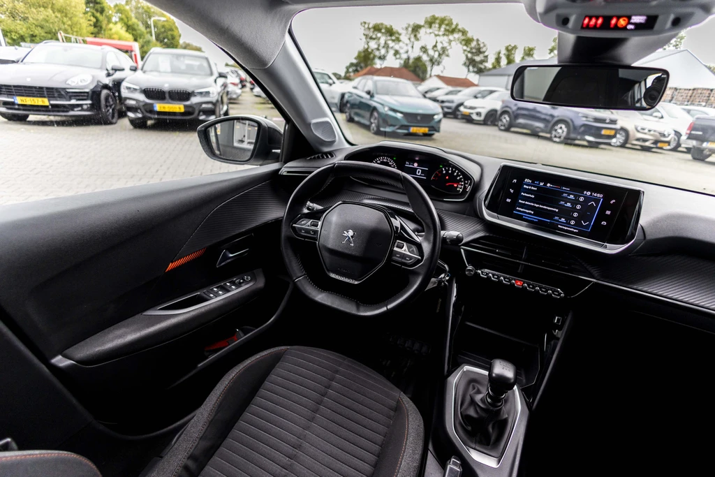 Peugeot 208 – foto 22