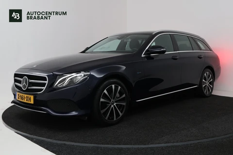 Mercedes-Benz E-klasse Estate 300 de Advantage (TREKHAAK, STOELVERWARMING, SFEERVERLICHTING, CRUISE ADAPTIEF, CAMERA)