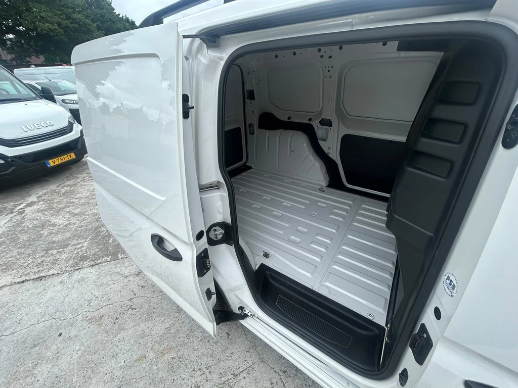 Volkswagen Caddy – foto 13