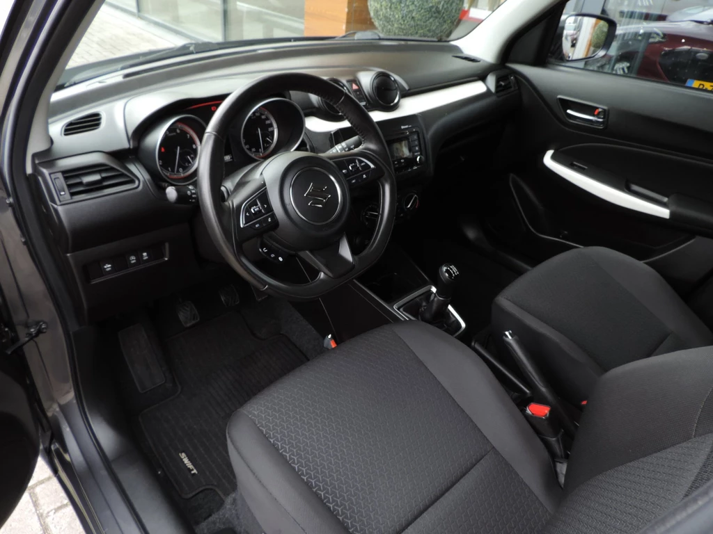 Suzuki Swift – foto 11