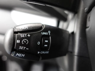 Opel Vivaro – thumbnail 23