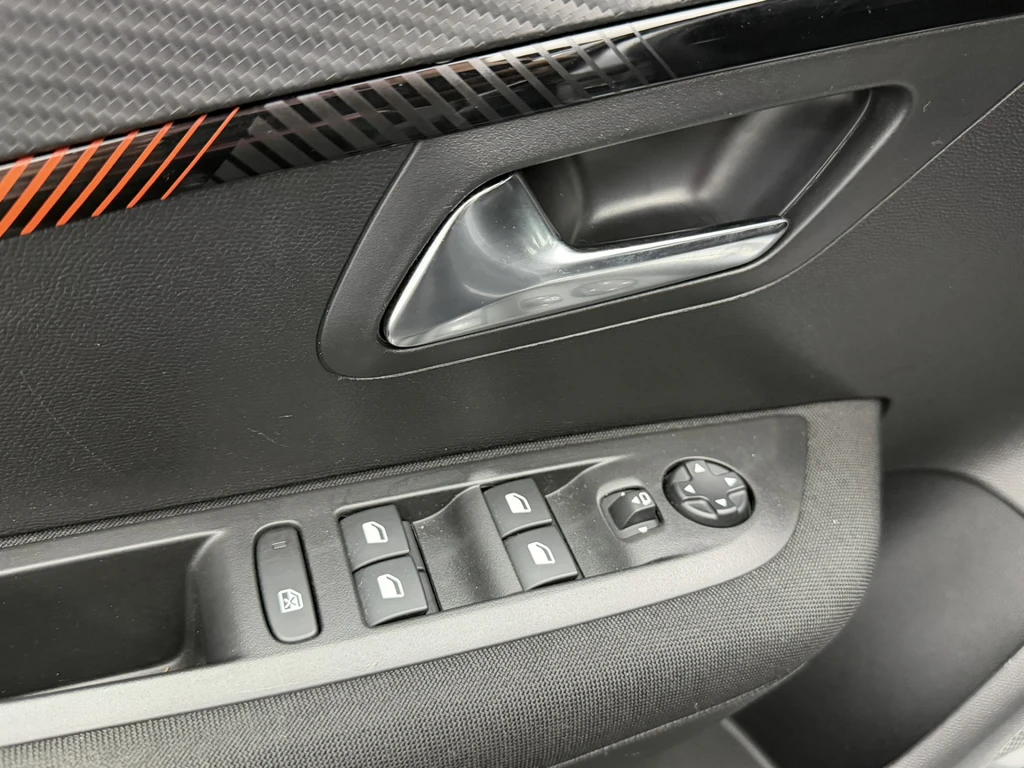 Peugeot 208 – foto 26