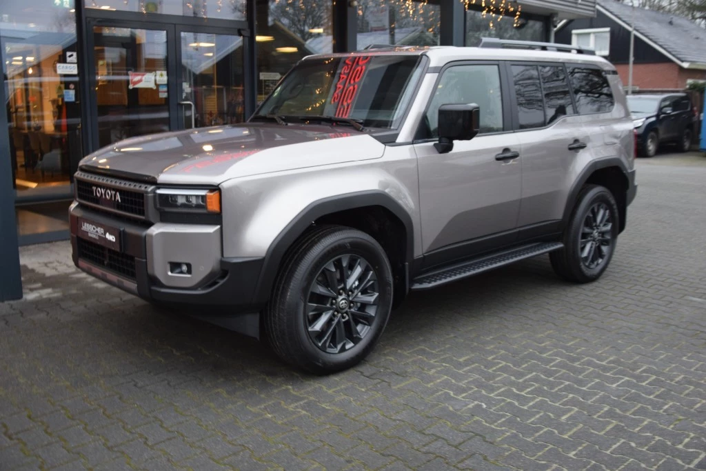 Toyota Land Cruiser – foto 2