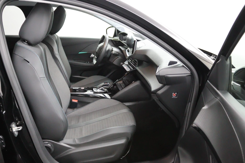 Peugeot e-208 – foto 18