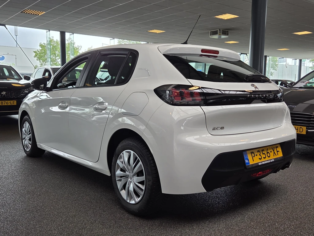 Peugeot 208 – foto 3