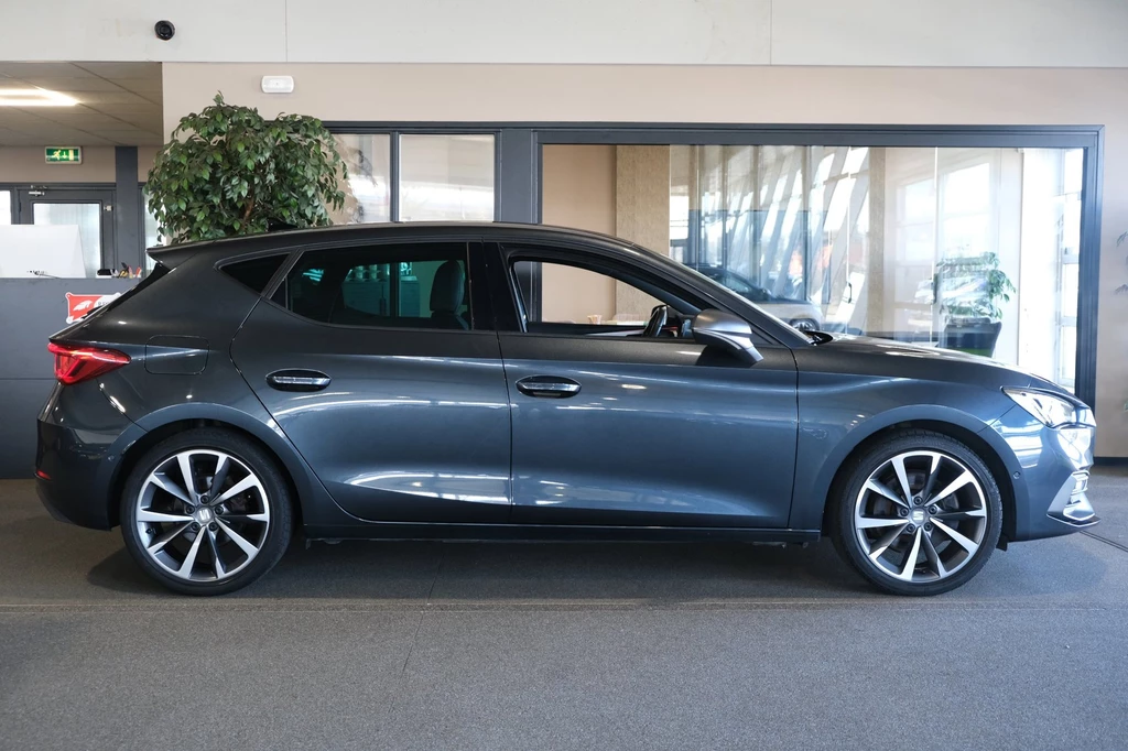SEAT Leon – foto 6
