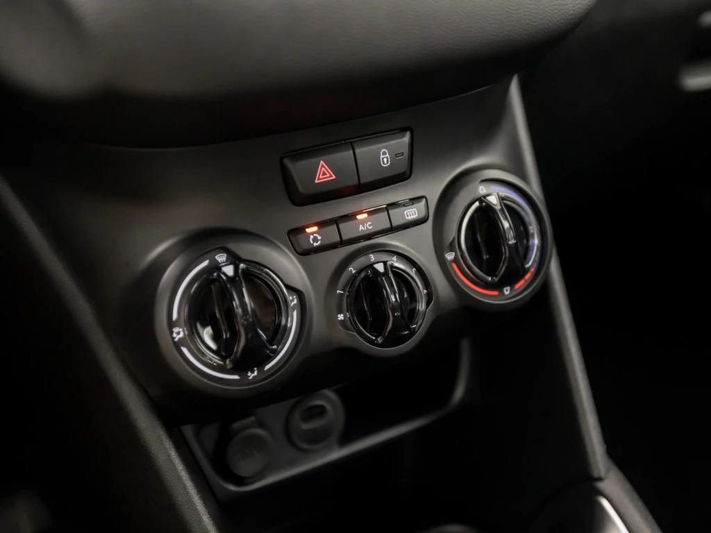 Peugeot 208 – foto 10