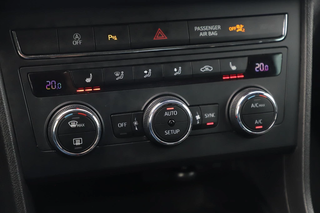 SEAT Leon – foto 16
