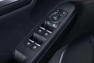 Ford Kuga – thumbnail 17