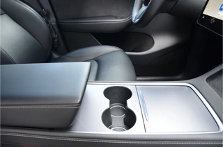 Tesla Model Y – thumbnail 9