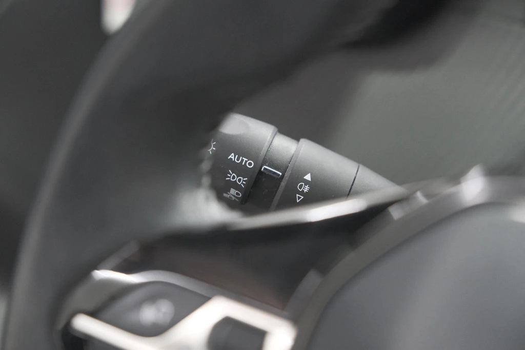 Peugeot 208 – foto 38