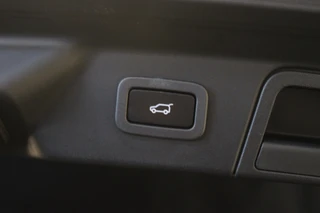 Land Rover Range Rover Velar – thumbnail 11