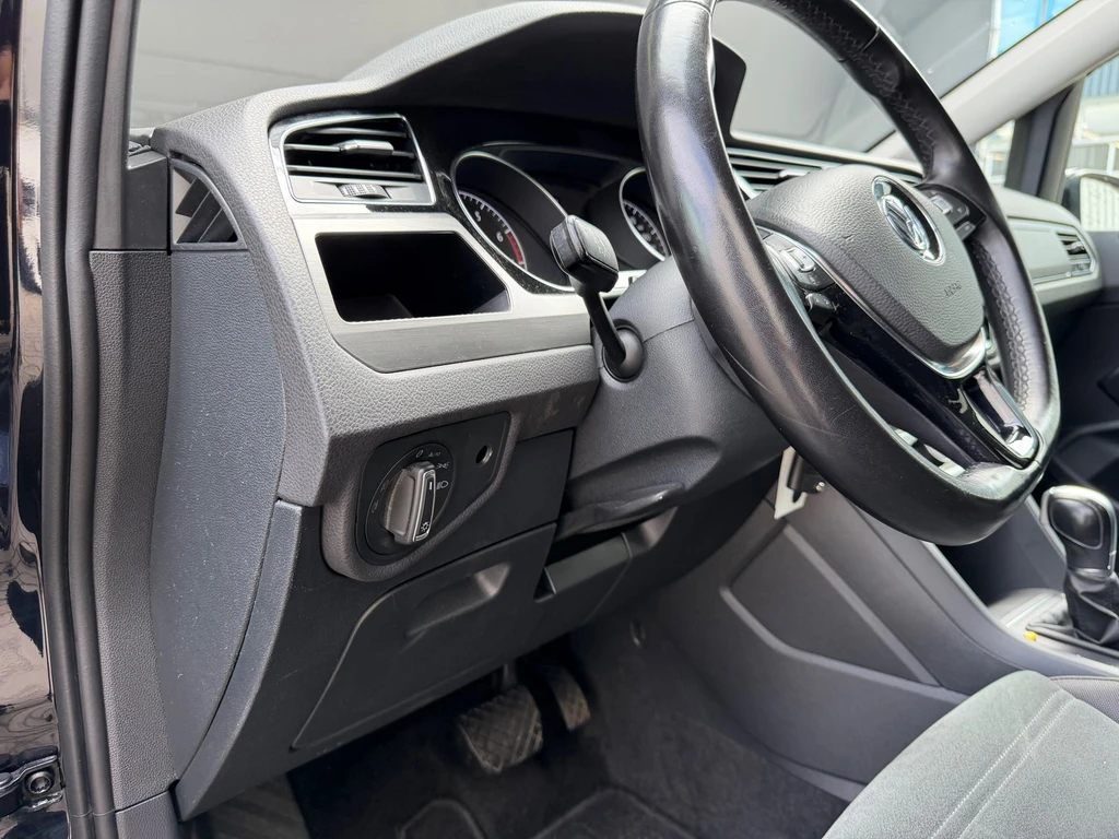 Volkswagen Touran – foto 37