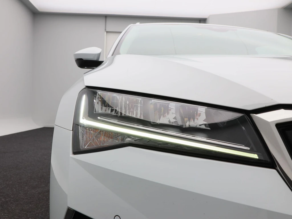 Škoda Superb – foto 11