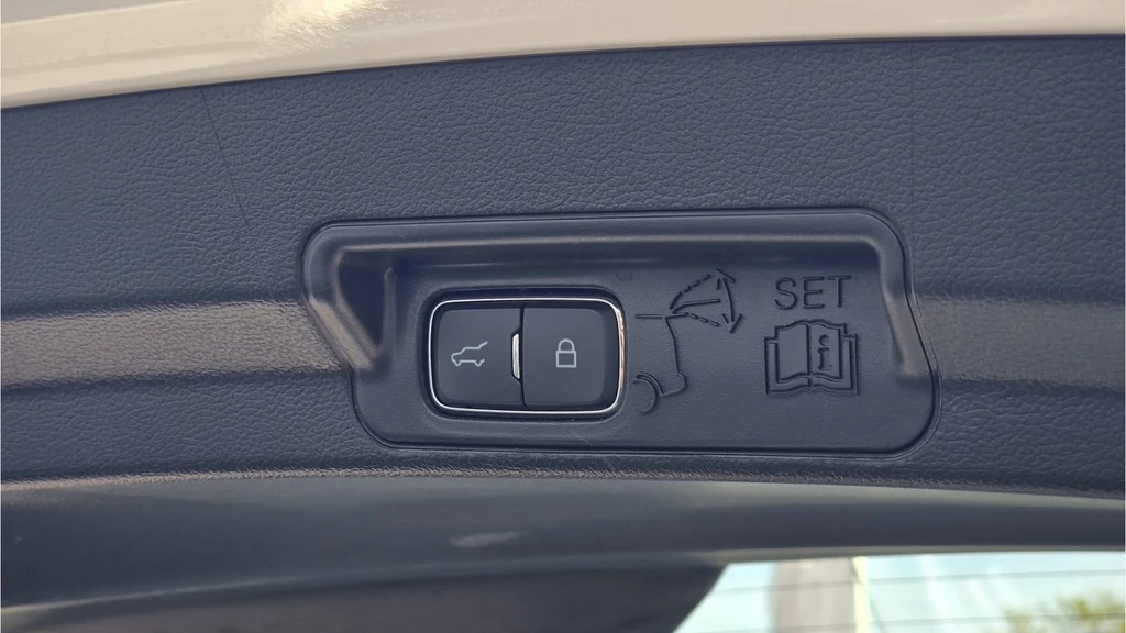 Ford Explorer – foto 32