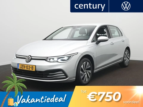 Volkswagen Golf 1.4 eHybrid Style Automaat - IQ light - Navigatie - ACC - Ergo-Active bestuurdersstoel - Camera - PDC