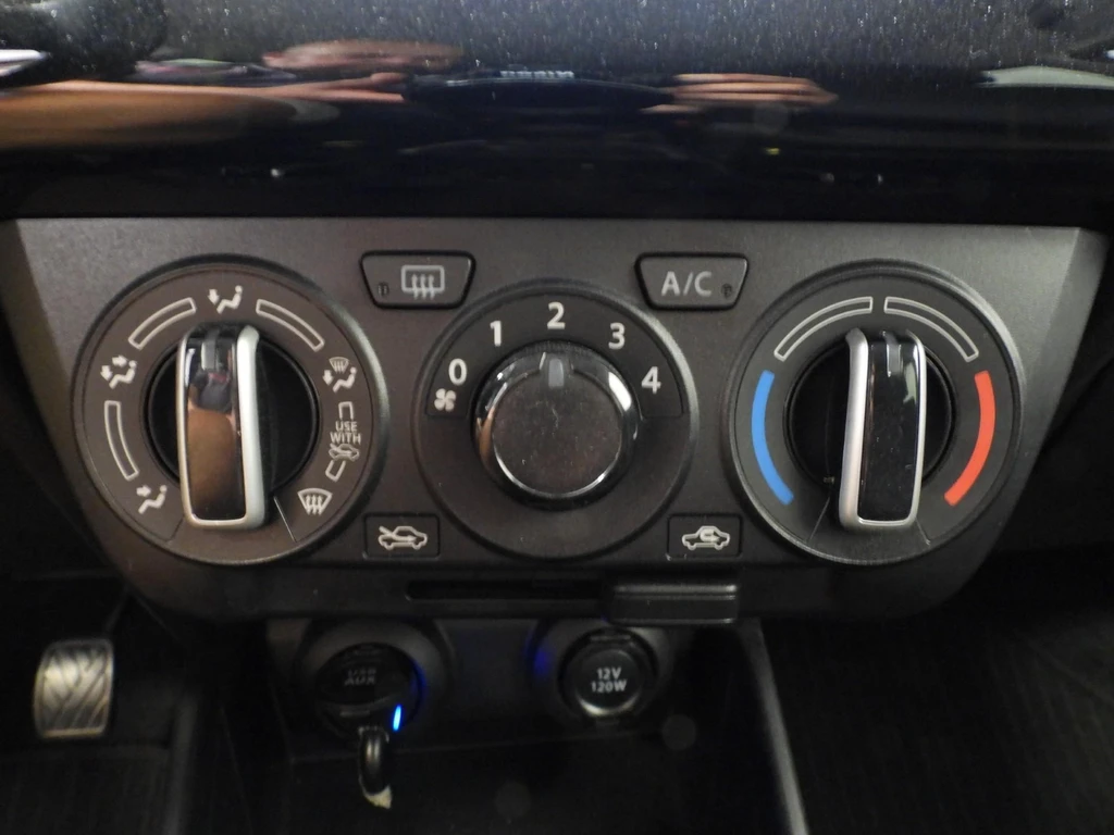 Suzuki Swift – foto 9
