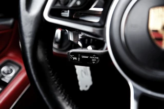 Porsche 911 – thumbnail 34