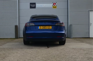 Tesla Model 3 – thumbnail 2