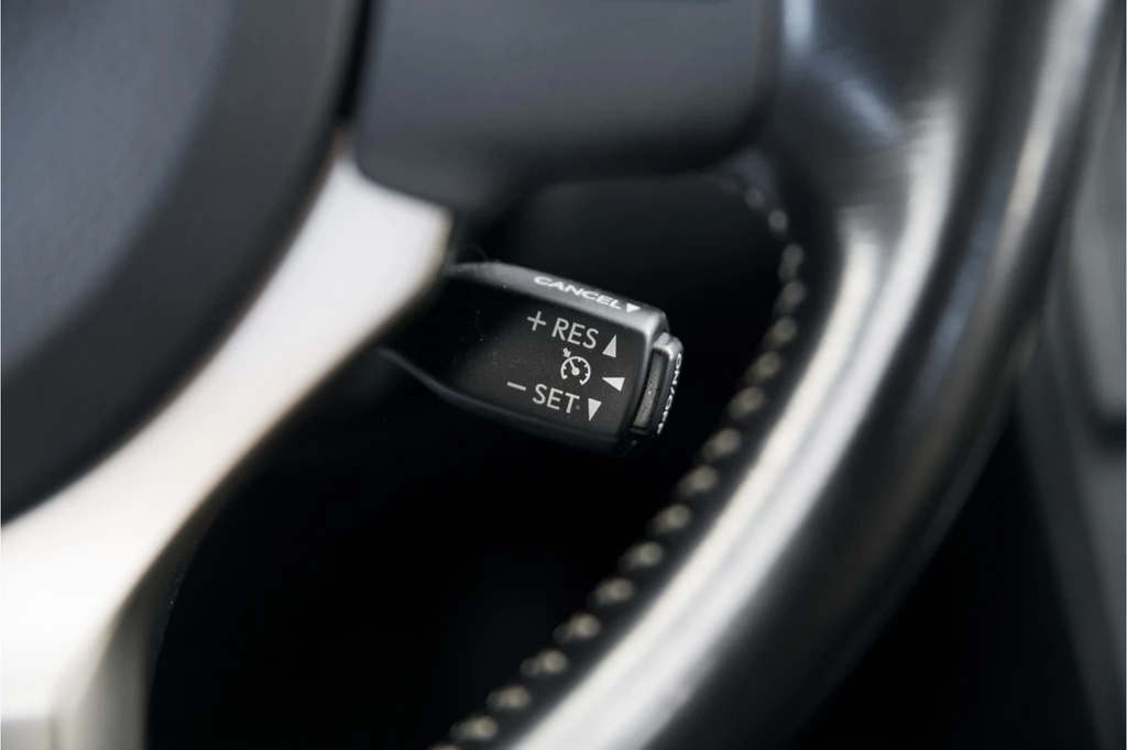 Lexus IS – foto 24